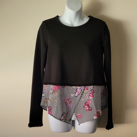 NWT Casual Coutour Top - Picture 1 of 14